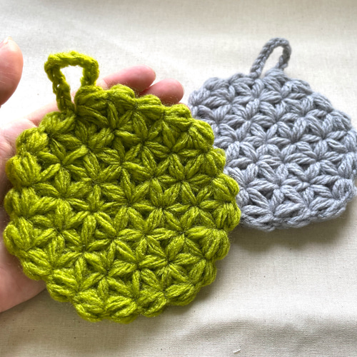 専用ページ】アクリル毛糸のチョーカーと、たわし200枚です。 専用