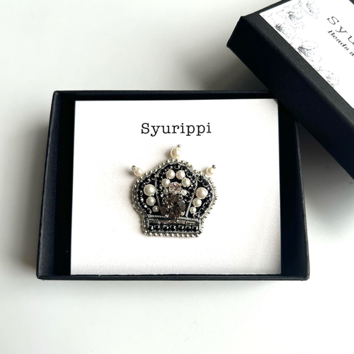王冠ビーズ スーツにも映え！ 王冠☆ビーズ刺繍ブローチ ブローチ beads