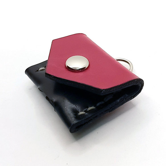 本革 レザー キーカバー レッド赤色 × ブラック黒色 牛革 キーホルダー キーケース オリジナル ハンドメイド レザー 10枚目の画像