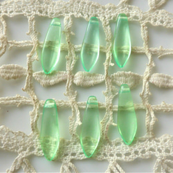 ダガー　妖精グリーン　チェコビーズCzech Glass Beads６個 2枚目の画像