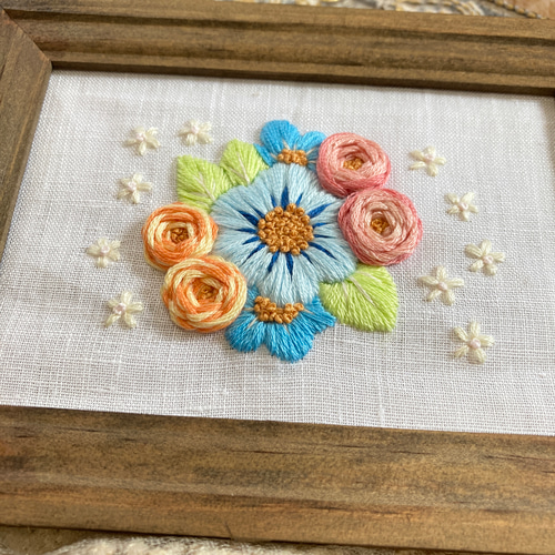 戸塚刺繍 薔薇の花束 額縁 ハンドメイド 戸塚刺繍 薔薇の花束 額縁
