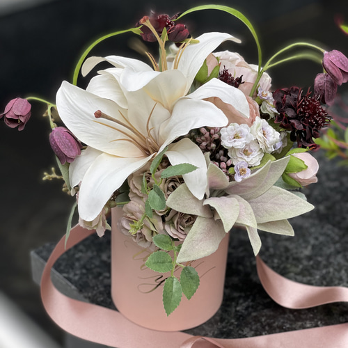 2024年激安 アーティフィシャルフラワー ブーケ（高品質造花）BOX付き 花束・アレンジメント