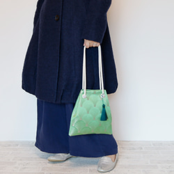 FUJIYAMA 手拿包 裝飾藝術綠 2WAY 簡約手拿包，可肩背或斜背 第9張的照片