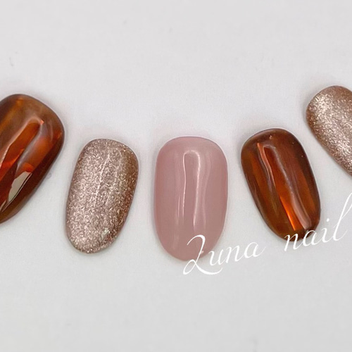 【セレクトデザイン】ブラウンマグ×ラメ ネイルチップ セレクトデザイン】ブラウンマグ×ラメ ネイルチップ