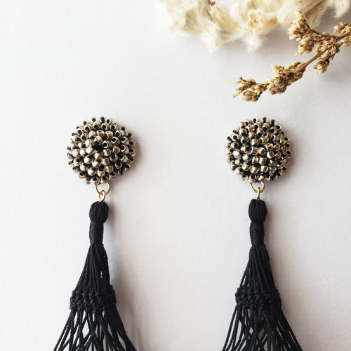 レース編みタッセル イヤリングorピアス(ブラック)/No.22-0903