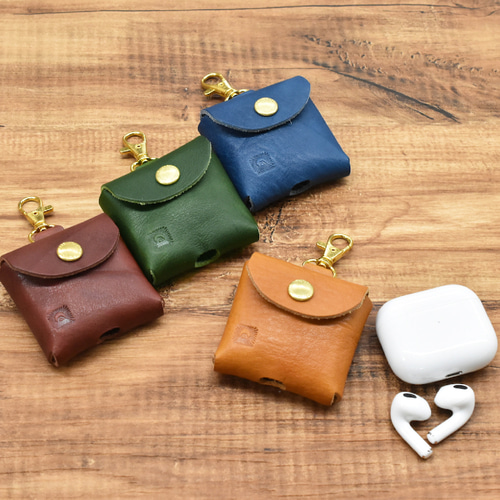 在庫限りの特選SALE】【レッド】栃木レザー AirPods ケース 3rd 第三