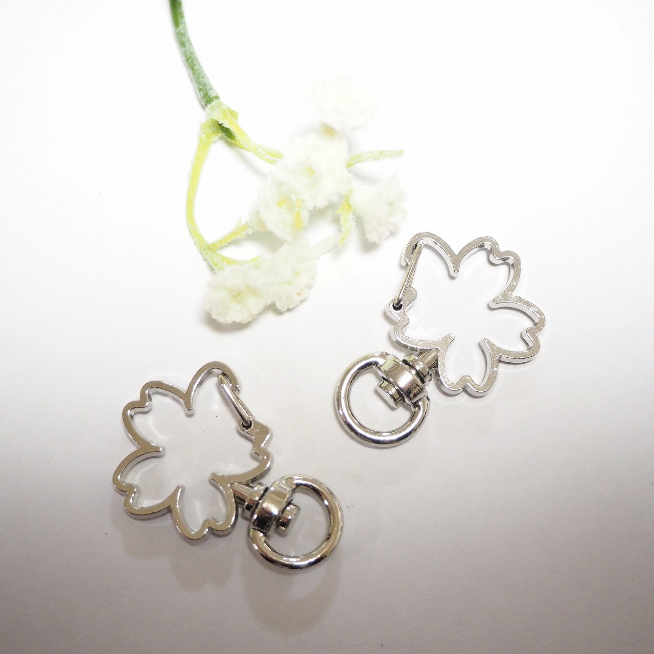 5個 桜 ナスカン 36×28mm ホワイトゴールド キーホルダー金具