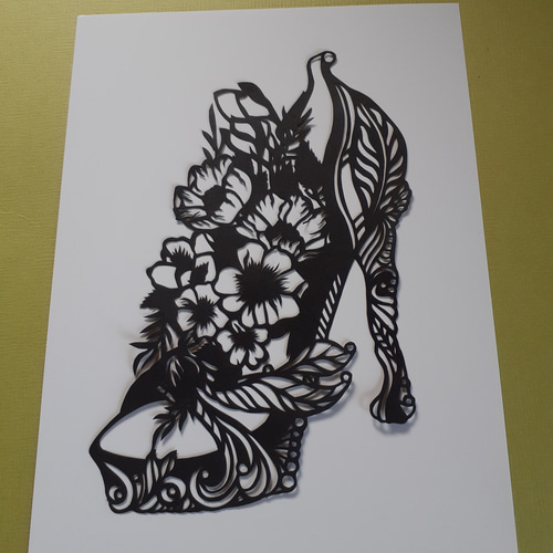 切り絵 花飾りハイヒール 切り絵 makochin 通販 14545332