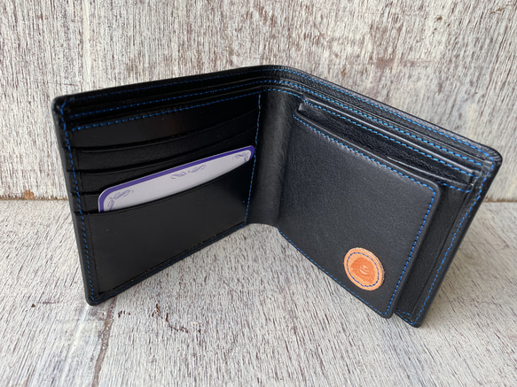 財布(２つ折り) 黒×青 1枚目の画像