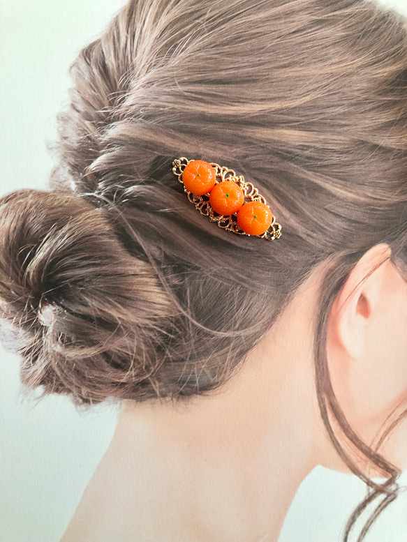 ミカン オレンジ オレンジ  髪留め ヘアクリップ ポニーフック フェイクフード ミニチュアフード スイーツデコ 3枚目の画像