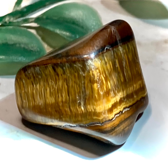 P836 【希少】天然石 虎目石 タイガーアイ 巨大原石 置物