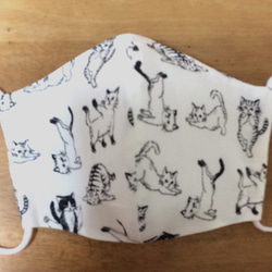 送料無料　立体 布マスク ハンドメイド かわいい ねこ 猫 柄 動物 ヨガ 白色系 (裏地白) B 2枚目の画像