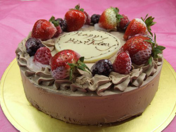 お誕生日 バースデーケーキ ホール生チョコアイスケーキ 5号（16㎝　高さ4ｃｍ） 2枚目の画像