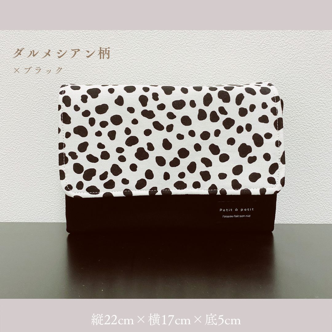 【大きめ】ダルメシアン柄×BLACK 母子手帳ケース　ジャバラ