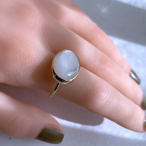 【受注制作】大粒　ホワイトムーンストーン　リング（真鍮・silver） 6枚目の画像