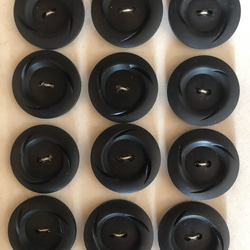 アンティーク ボタン 12個セット ビンテージ 昭和 レトロ 個性的 ハンドメイド素材 黒ブラック　シートポップ アクセ 2枚目の画像