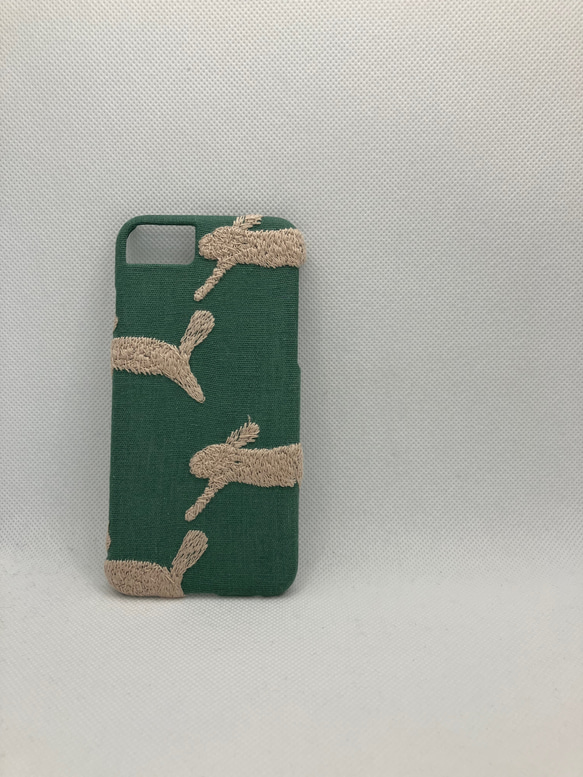 iPhone cover 1枚目の画像