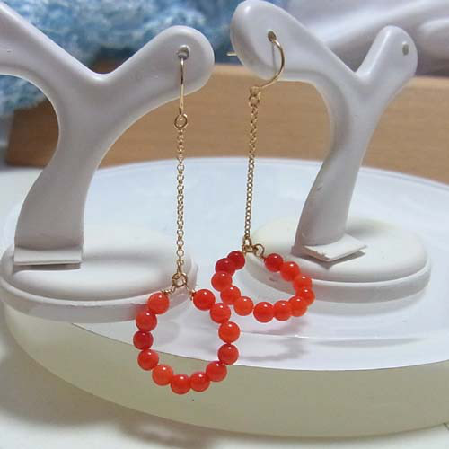 K18  天然 本赤珊瑚 ピアス