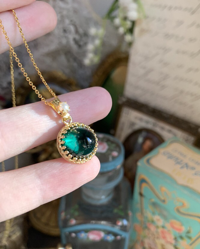 オアシス ウエスタン ヴィンテージ エメラルド グリーン キラキラ ガラスストーン ネックレス 緑 オアシス ウエスタン ヴィンテージ エメラルド グリーン キラキラ ガラスストーン ネックレス 緑