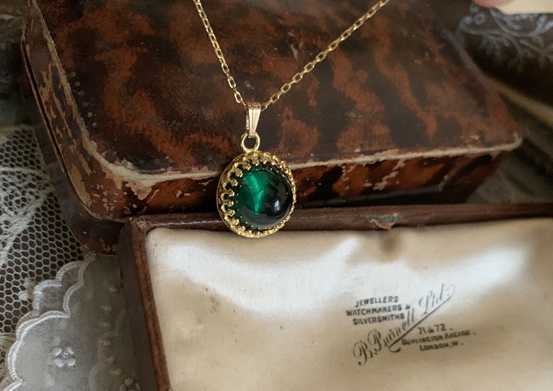 オアシス ウエスタン ヴィンテージ エメラルド グリーン キラキラ ガラスストーン ネックレス 緑 オアシス ウエスタン ヴィンテージ エメラルド グリーン キラキラ ガラスストーン ネックレス 緑