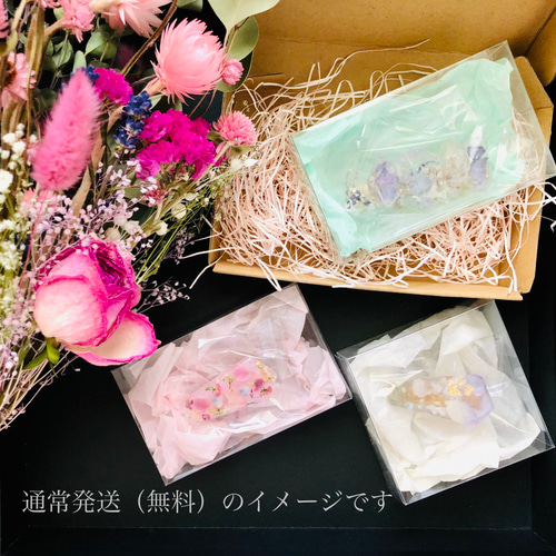 新作♡猫ちゃん好きな方に♡猫の形の淡色ドライフラワー押し花