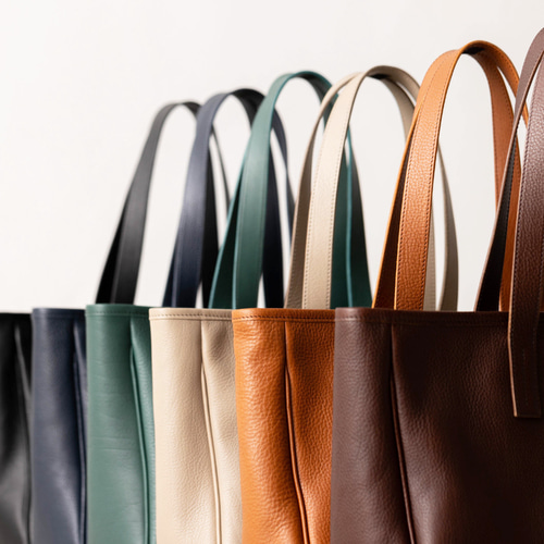 ブラウンレザー トートバッグ Marlo 14 レザー製のトートバッグ ブラウン – The Row