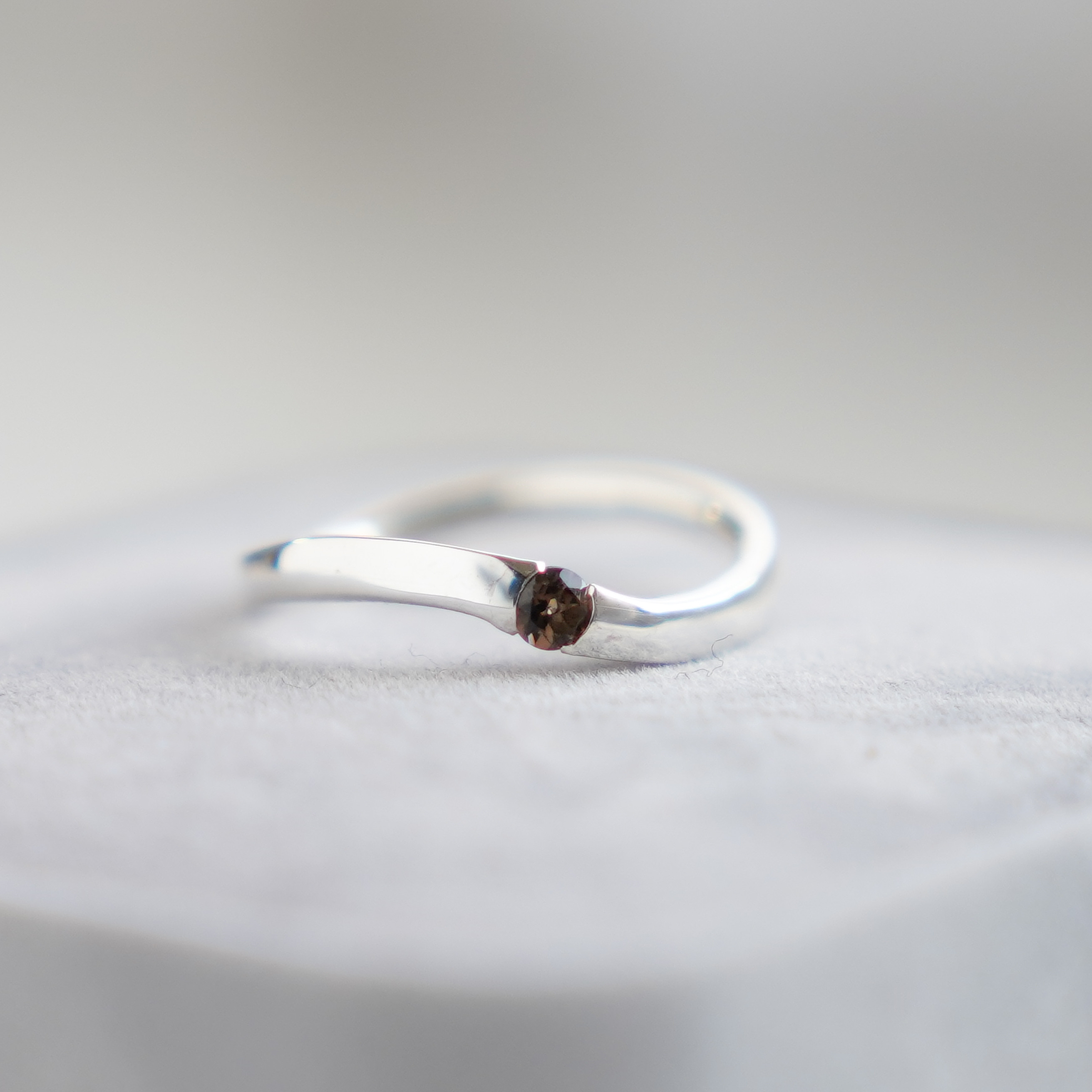 【秋冬限定】Wave Smoky Quartz RING / SV925 ≪送料無料≫ スモーキークォーツ