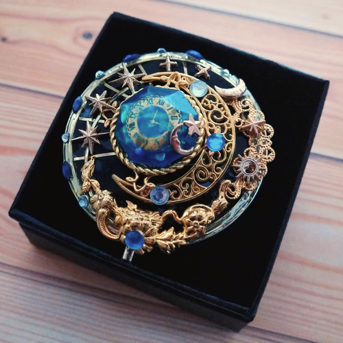 時のとまりし銀河系」 ピルケース 魔法 コンパクト レジン 月 星