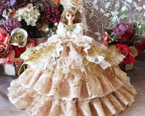 Fnページ 蝶の華 エリザベート皇妃の花びら舞うフリルトレーンドールドレス Fn様専用ページ 蝶の華 エリザベート皇妃の花びら舞うフリルトレーンドール