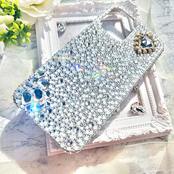 スワロフスキー　スマホケース　iPhoneケース　アイフォンケース　スマホカバー　　宝石　ビジュー　デコ　盛り　デコ電 2枚目の画像