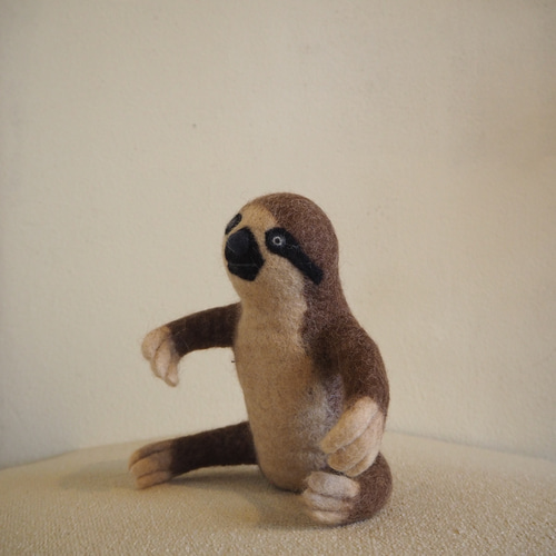 羊毛フェルト ぬいぐるみ かわいい なまけもの ナマケモノ フェルト