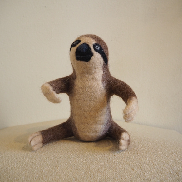 羊毛フェルト ぬいぐるみ かわいい なまけもの ナマケモノ フェルト