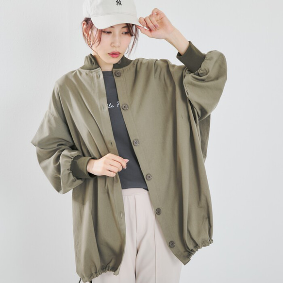 【再販】ゆるっと着れるのにスッキリ見えが叶うブルゾン ライトアウター 無地 体型カバー 23024 1枚目の画像