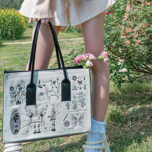 ハンドバッグ 刺繍バッグ 13インチ レザー ショルダーバッグ