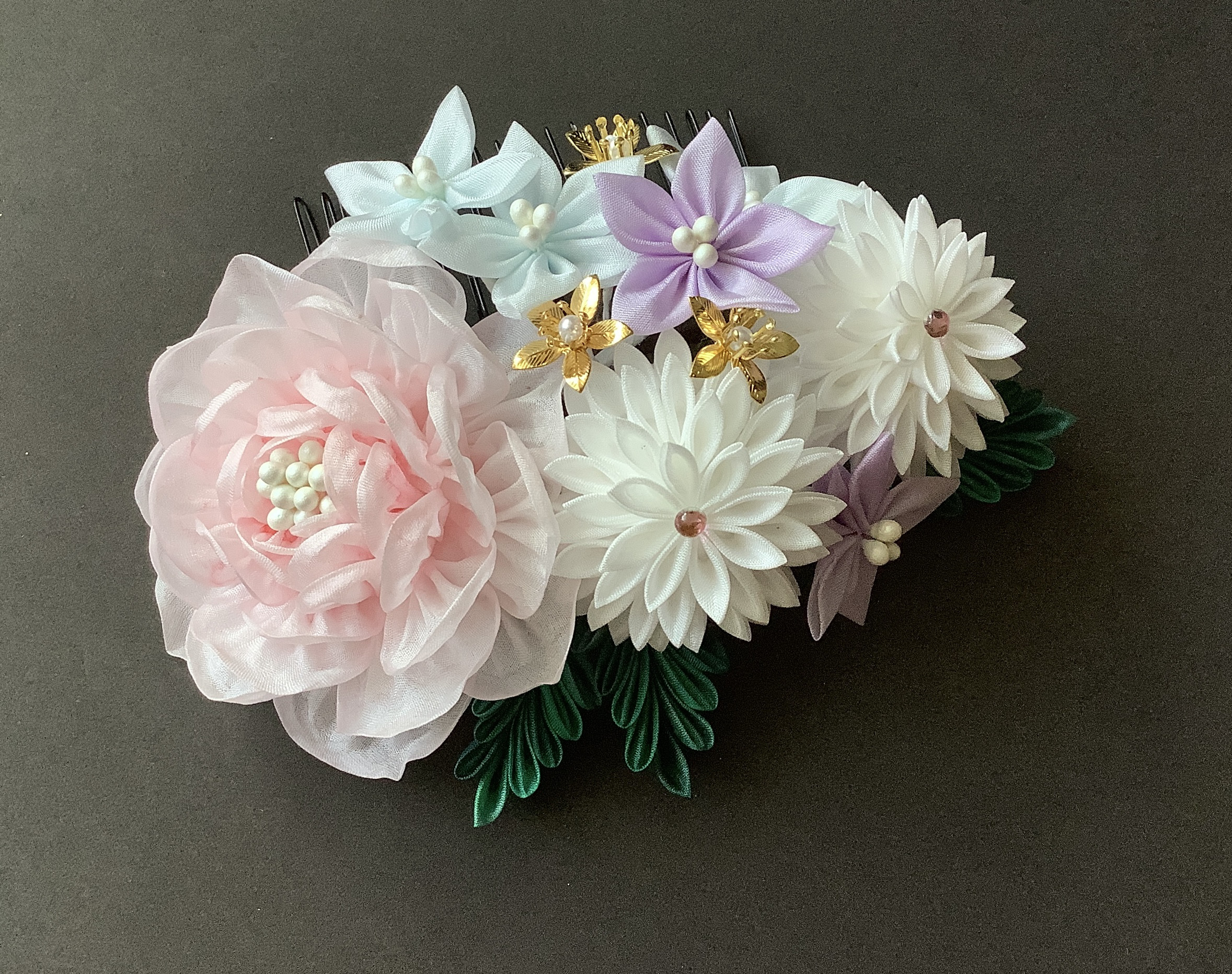 卒業式、成人式 つまみ細工の髪飾り