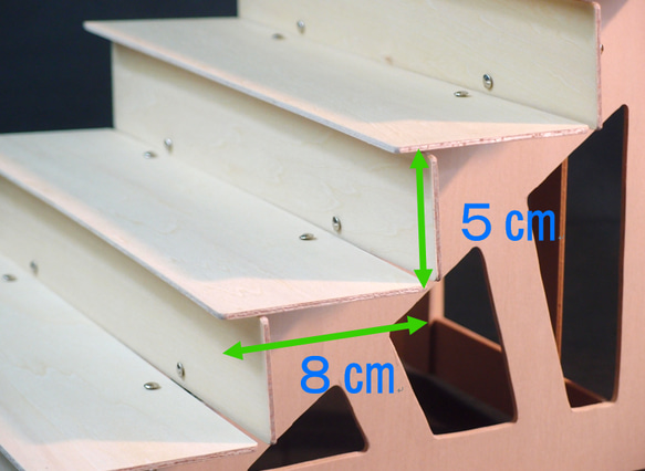 パタポンな木製什器　段差5㎝　33㎝幅４段・幕板付き・ナチュラル 4枚目の画像