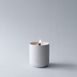 sea salt - PRESENT/this series | scented candle | ~40hrs 6枚目の画像