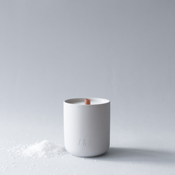 sea salt - PRESENT/this series | scented candle | ~40hrs 2枚目の画像