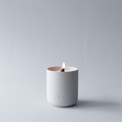 white tea - PRESENT/this series | scented candle | ~40hrs 5枚目の画像