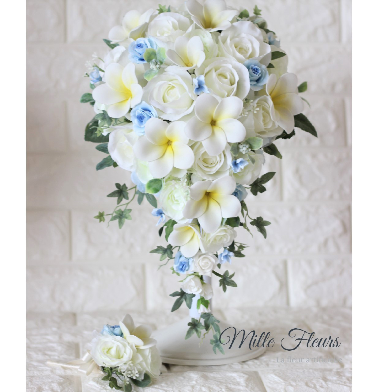 【送料無料】プルメリア　キャスケードブーケ　ホワイトブルー