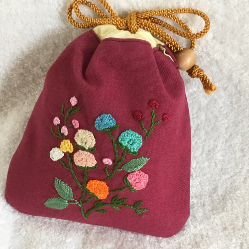丸い花刺繍の巾着 巾着袋 y.chaco 通販 14554948｜Creema(クリーマ)