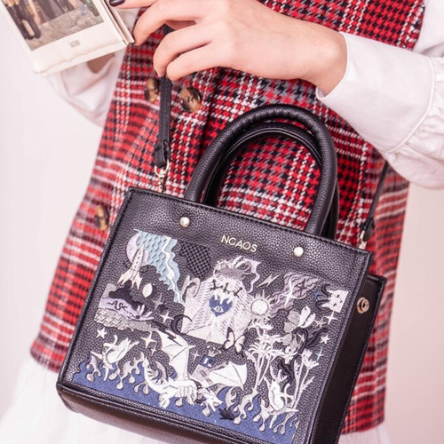 刺繍ショルダーバッグ ハンドバッグ 刺繍バッグ レザー ショルダー