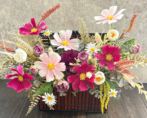 秋色 コスモスアレンジメント バスケットアレンジ、秋 フラワー