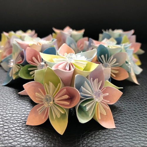オーダー〉お花のリース/花くす玉（半球） さらっ
