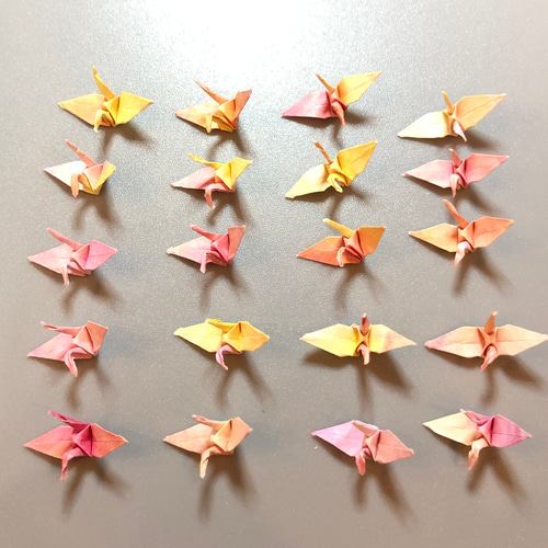 ミニチュア 折り紙 折り鶴 20羽 | ウォーターカラー 水彩 ピンク