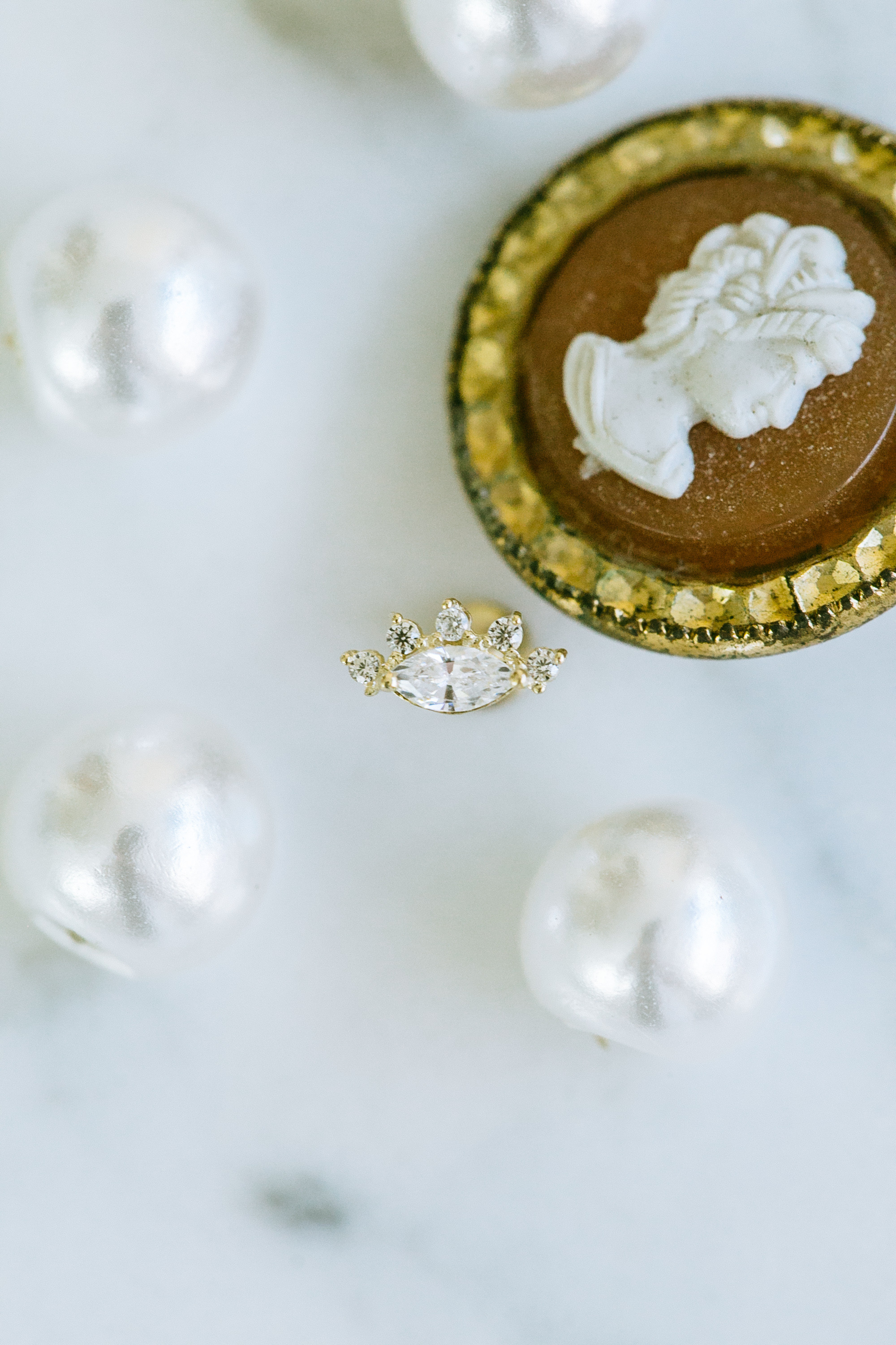 14K金 ゴールド 邪悪な目 ヘリックス 軟骨 アンチトラガス アウター インナーコンク イヤリング ピアス ラブレット