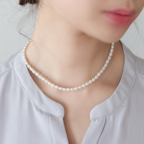 再販10超】短め38cm淡水パールネックレス(ホワイト)【ステンレス 再販10超】短め38cm淡水パールネックレス(ホワイト)【ステンレス