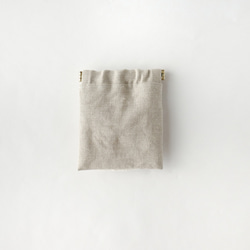 《名入れ》アルパカ＊リネンの手刺繍ばね口ポーチ 6枚目の画像