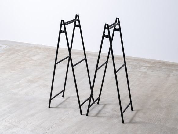 アイアンシェルフ（L）　アイアンラック　アイアン家具　塊根植物　植物棚 杉無垢材卓上収納棚【引き違い扉仕様】 YWU3163147740(24123円)