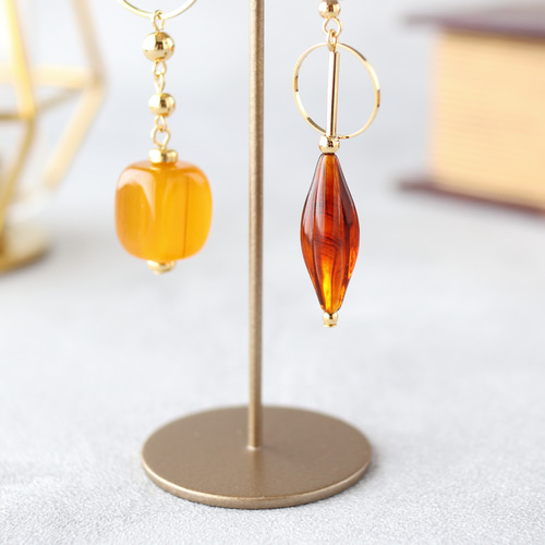 お歳暮・冬ギフト 特集2024 通販  Retro 大ぶり アシンメトリー Amber×Gray×Brown Lady- ピアス